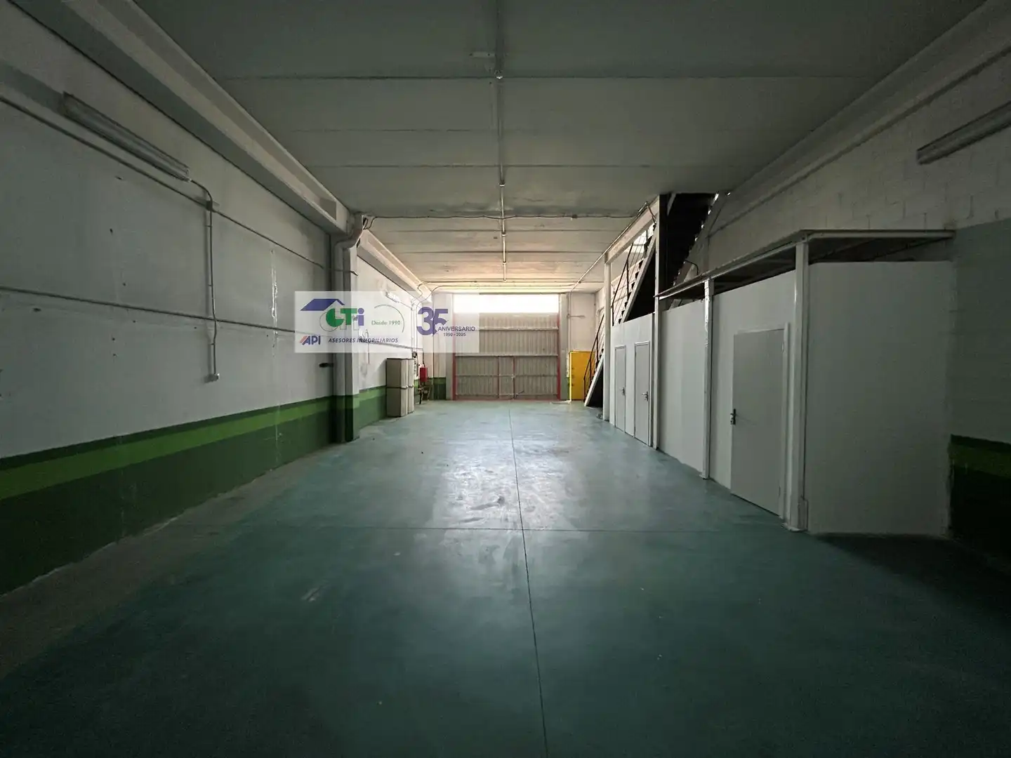 Industrial building for sale in CALLE EFEDRA, imagen 2
