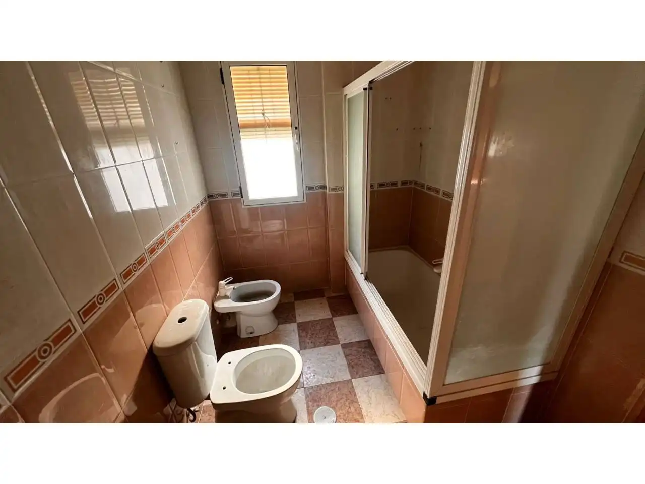 Baño de Apartamento en venta en Villarrobledo con Trastero y Balcón