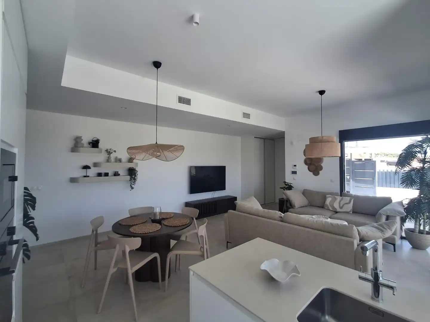House with pool to rent in Calle PRAGA, imagen 25