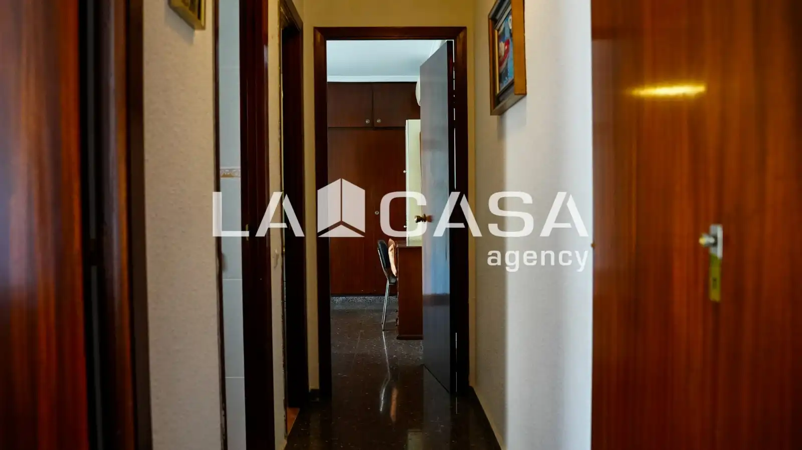 Flat for rent in Valencia  with Air Conditioner, Furnished and Oven