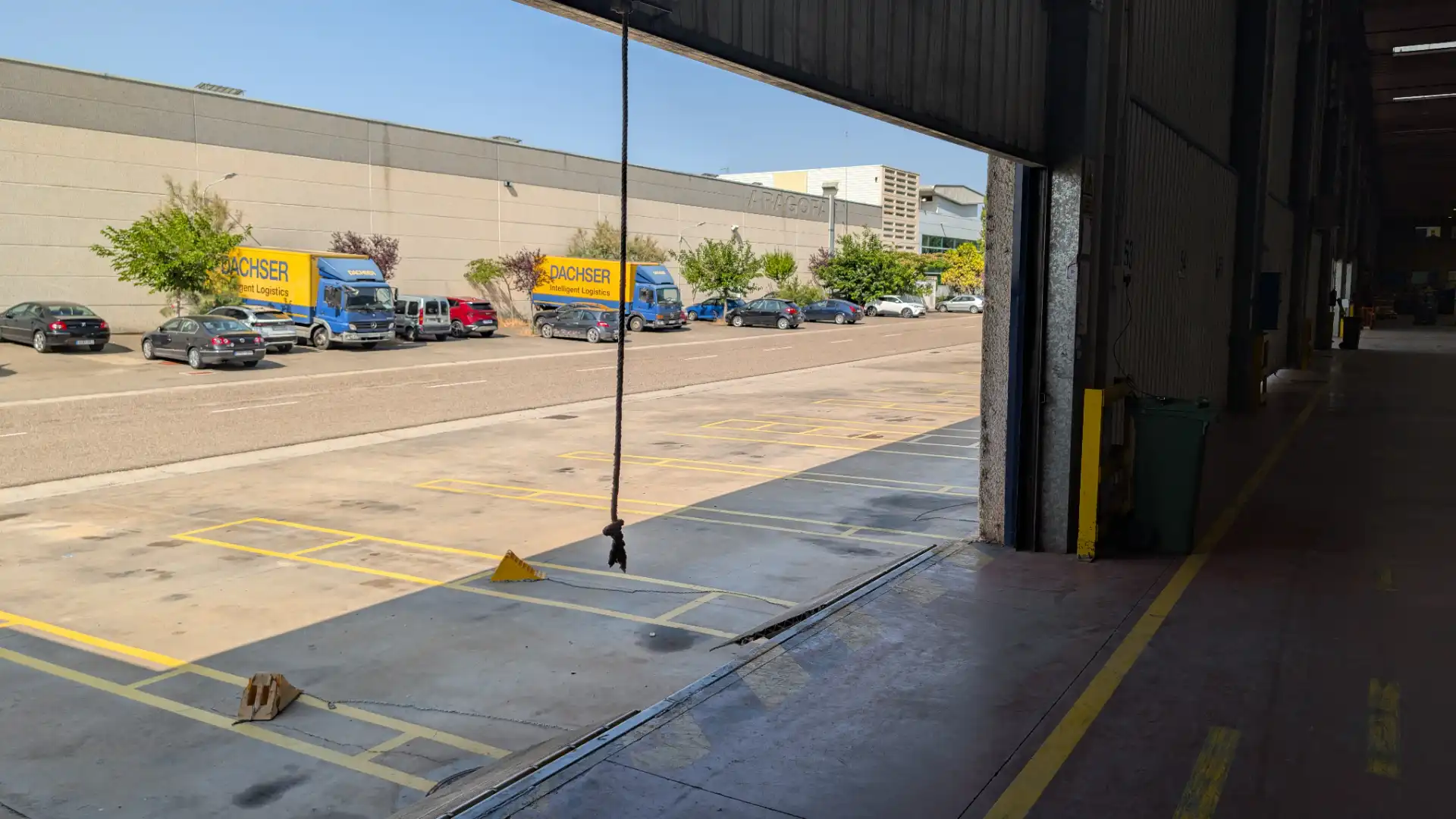 Aparcament de Nau industrial de lloguer en Zaragoza amb Calefacció i Alarma