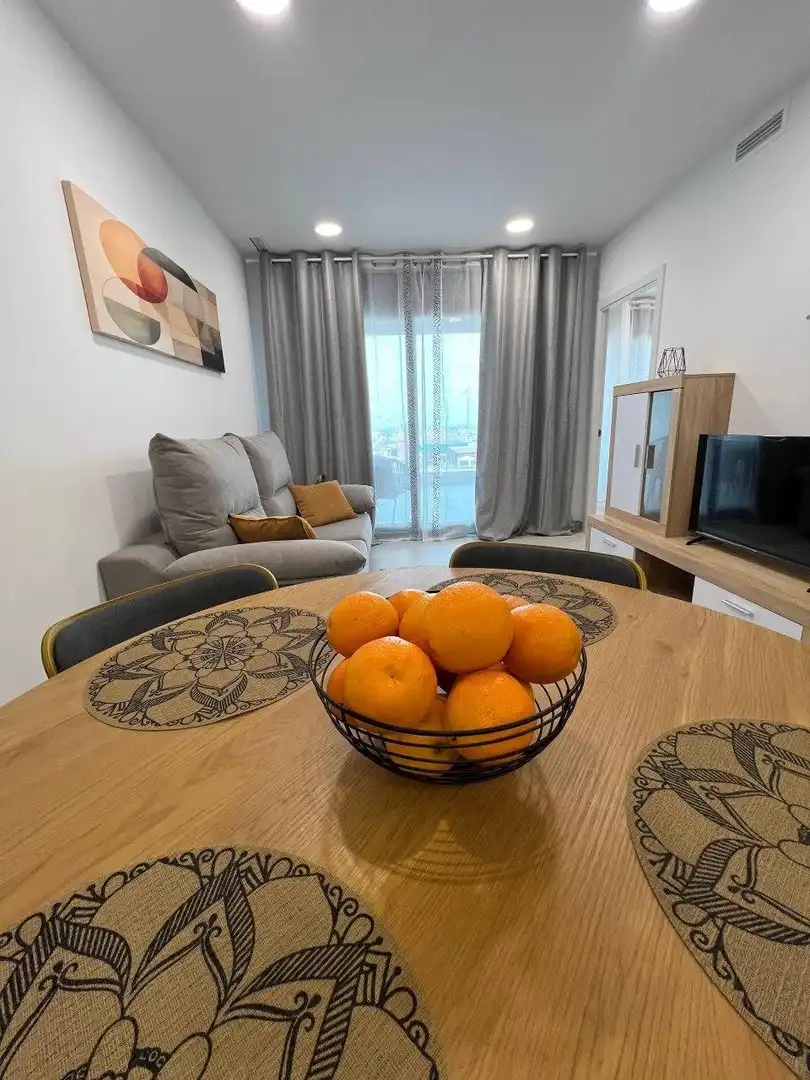 Sala de estar de Apartamento en venta en Torrevieja con Calefacción, Terraza y Amueblado