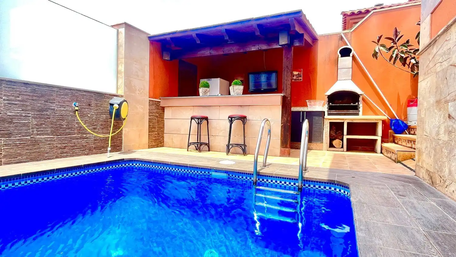 Xalet amb piscina en venda a Avenida Isabel la Católica, imagen 4