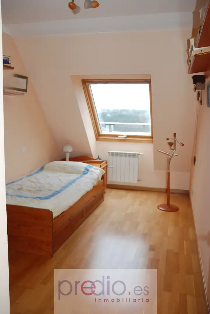 Dormitori de Dúplex en venda en Lugo amb Calefacció, Parquet i Traster