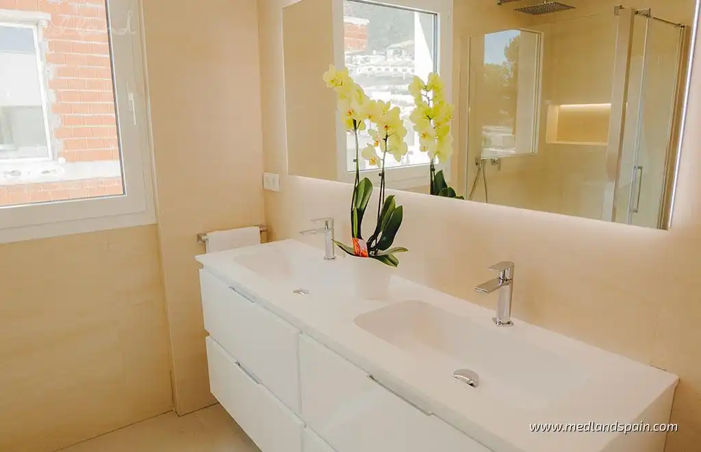 Detached house with pool for sale in Golf Bahía, imagen 13