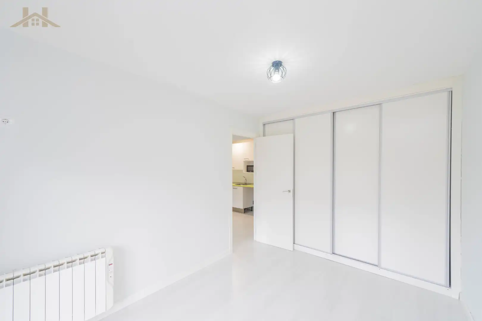 Habitación de Ático en venta en El Escorial con Calefacción, Parquet y Terraza