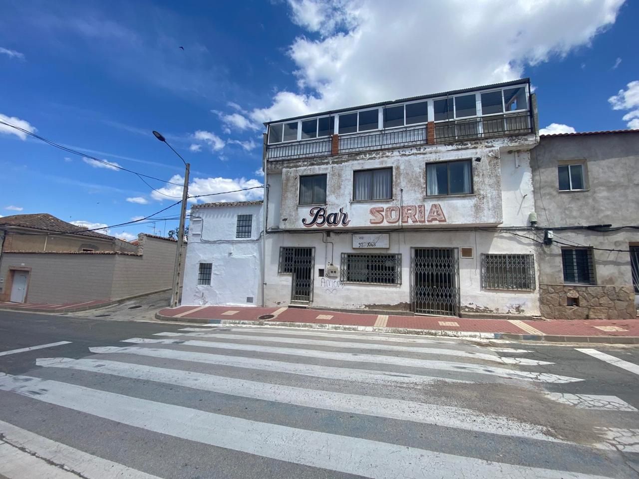Exterior view of Country house for sale in Saelices  with Terrace and Balcony
