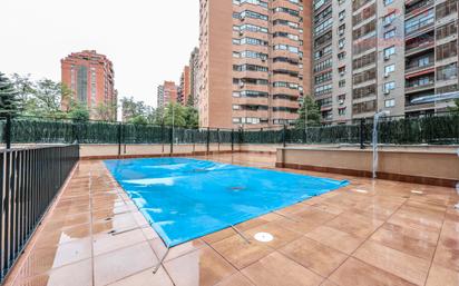 Piscina de Dúplex de lloguer en  Madrid Capital amb Aire condicionat, Calefacció i Moblat