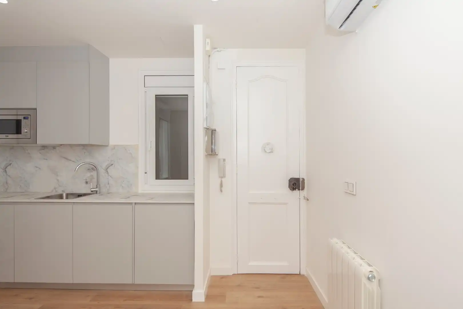 Piso con terraza en venta en Avinguda del Paral·lel, imagen 12