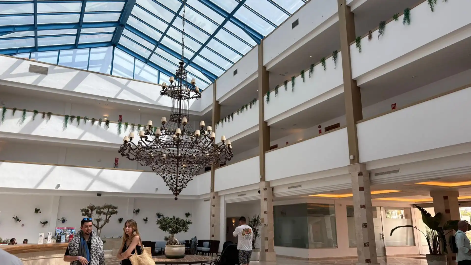 Apartments for sale in Benahavís  with Private garden, Alarm and Community pool