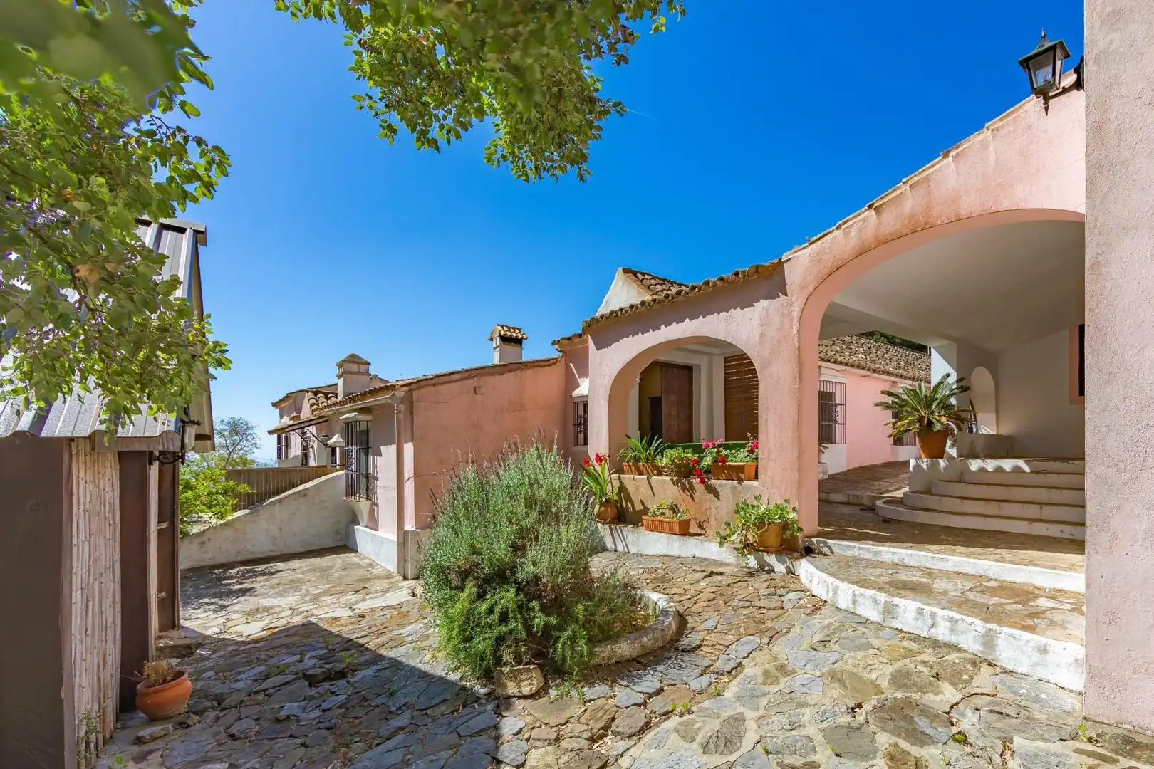 Außenansicht von Country house zum Verkauf in Tarifa mit Heizung und Gemeinschaftspool
