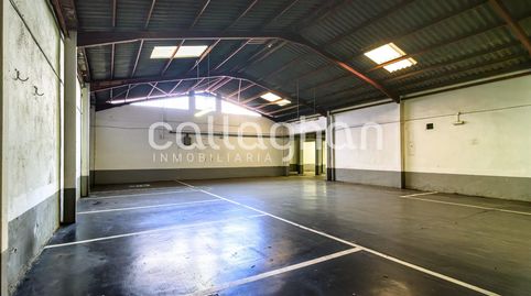 Foto 2 von Fabrikhallen zur Miete in Calle de Ramón Muntaner, Avenida de la Paz, Xirivella