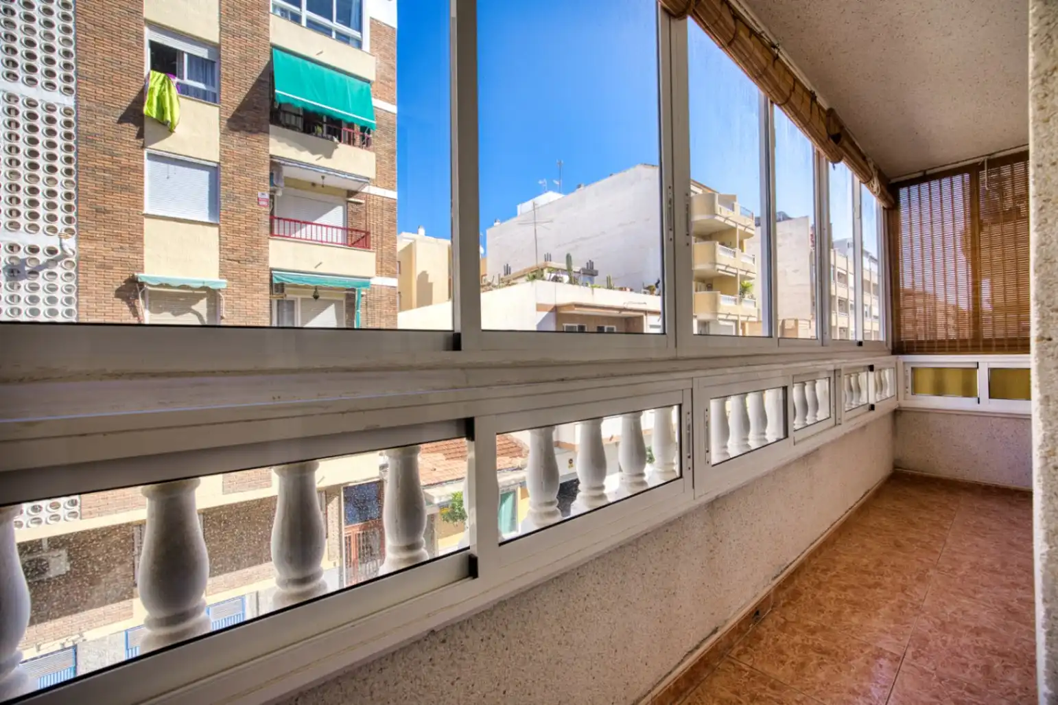 Terraza de Piso de alquiler en Torrevieja con Aire acondicionado, Calefacción y Terraza
