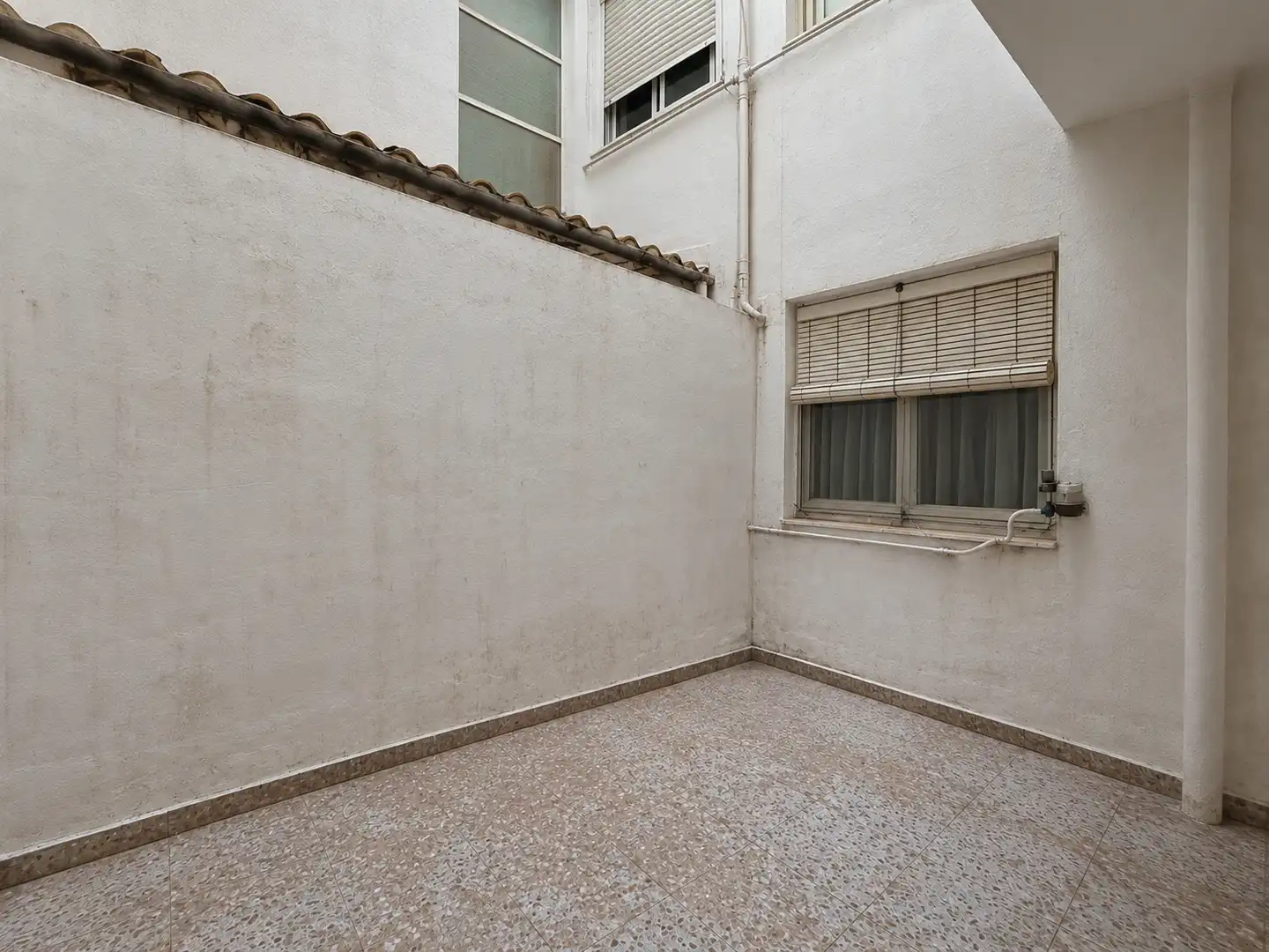 Balcony of Flat for sale in Alicante / Alacant  with Air Conditioner and Furnished