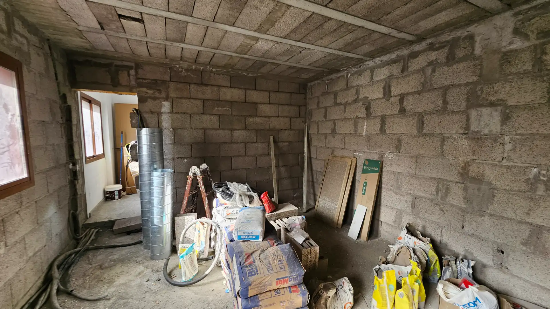 Edificio en venta en Ingenio con Alarma