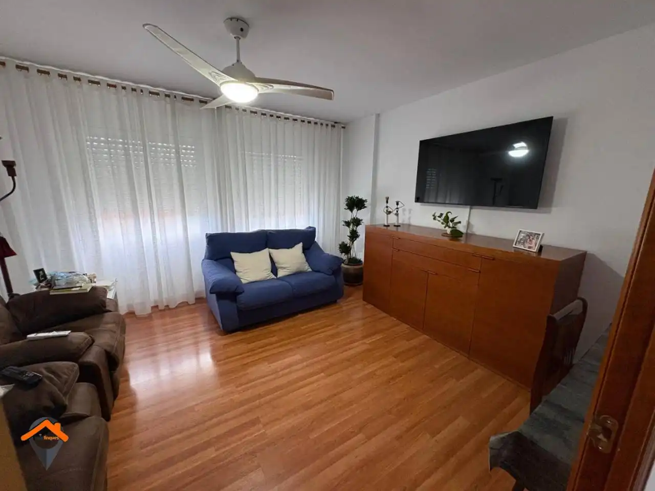 Living room of Flat for sale in Polinyà  with Air Conditioner, Heating and Parquet flooring