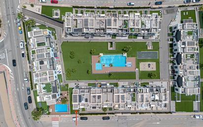 Vista exterior de Pis en venda en Torrevieja amb Aire condicionat, Terrassa i Moblat