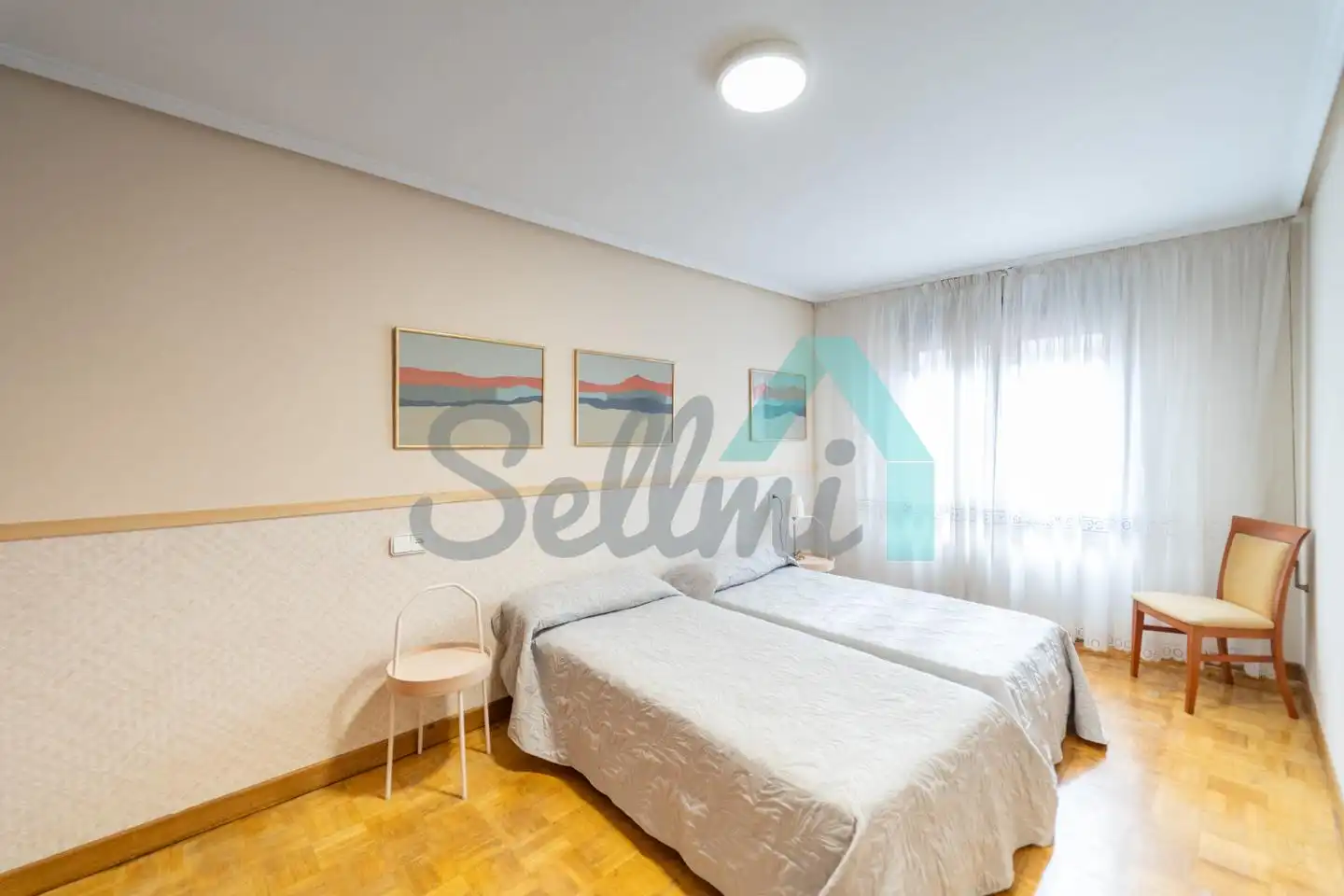 Schlafzimmer von Wohnung zur Miete in Parres mit Heizung, Parkett und Terrasse