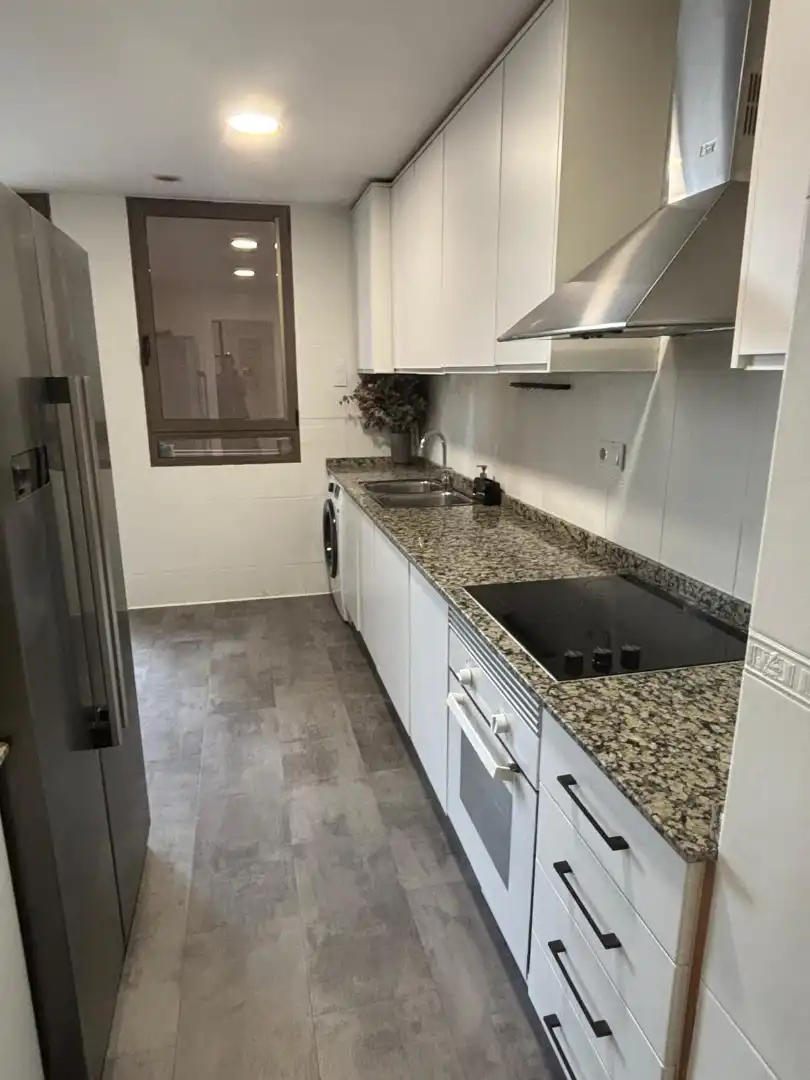 Küche von Wohnung zur Miete in Valencia mit Klimaanlage, Heizung und Privatgarten