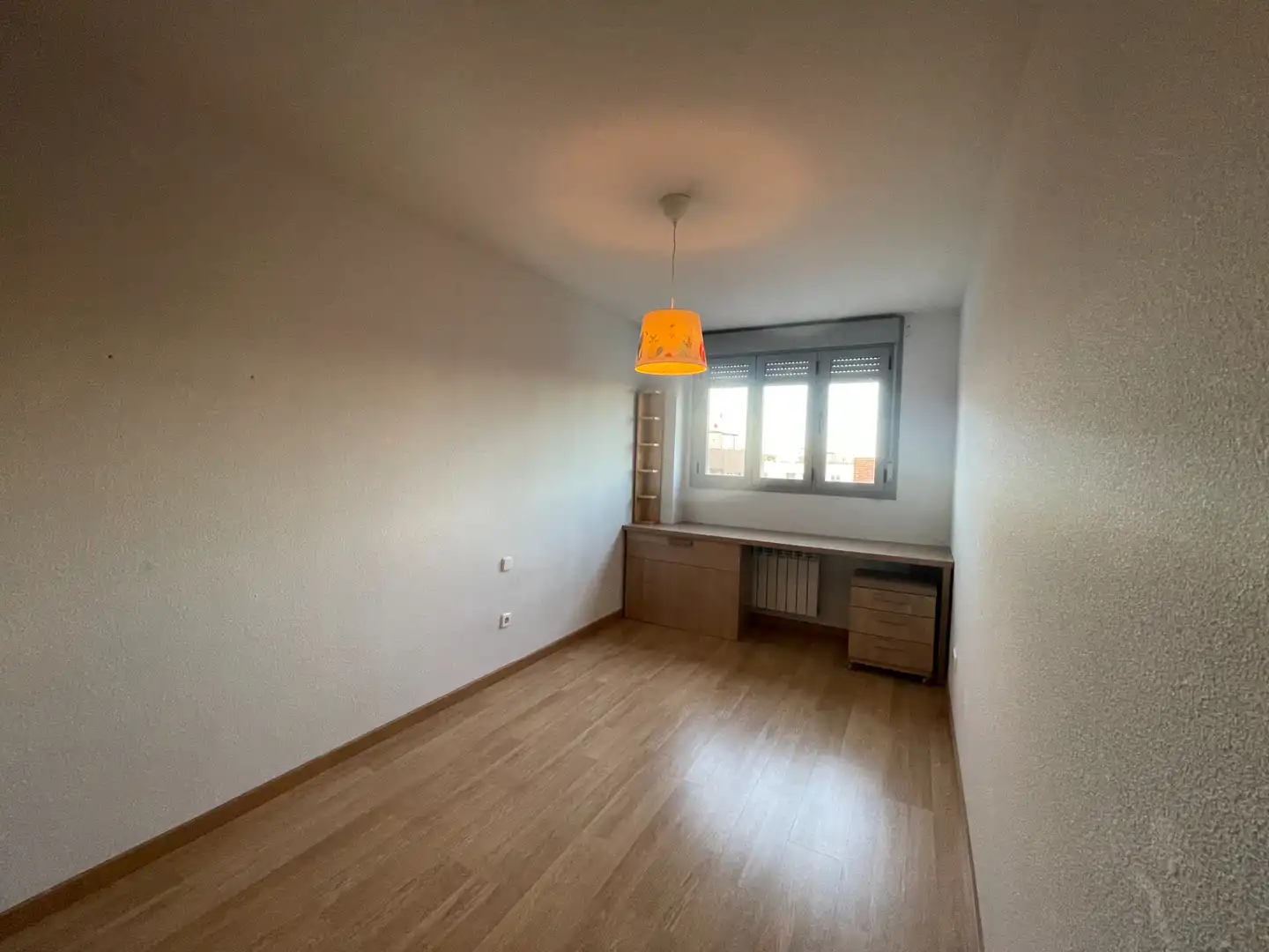 Schlafzimmer von Wohnung zur Miete in San Sebastián de los Reyes mit Heizung, Abstellraum und Ofen