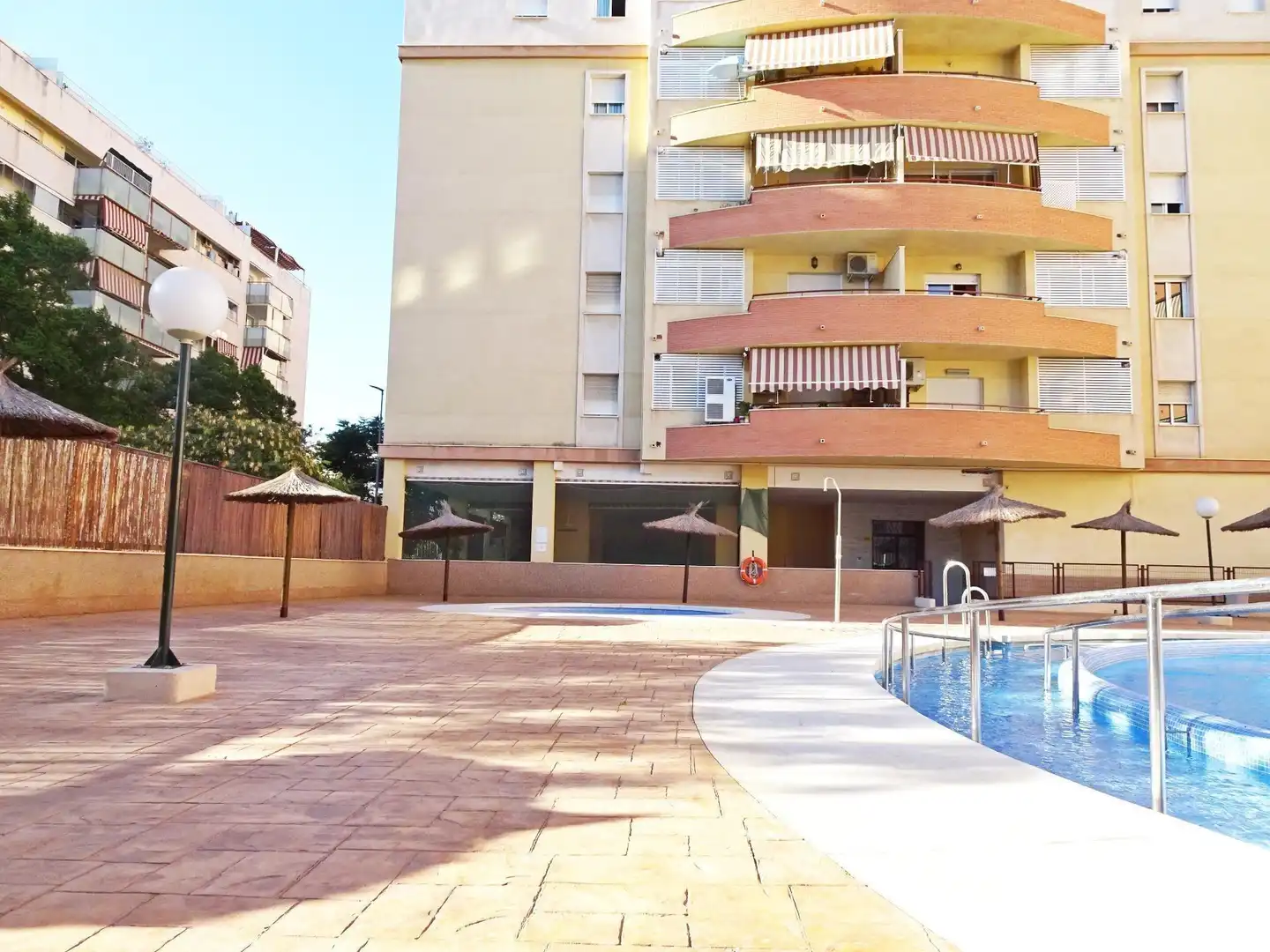 Vista exterior de Piso en venta en Málaga con Aire acondicionado, Terraza y Amueblado