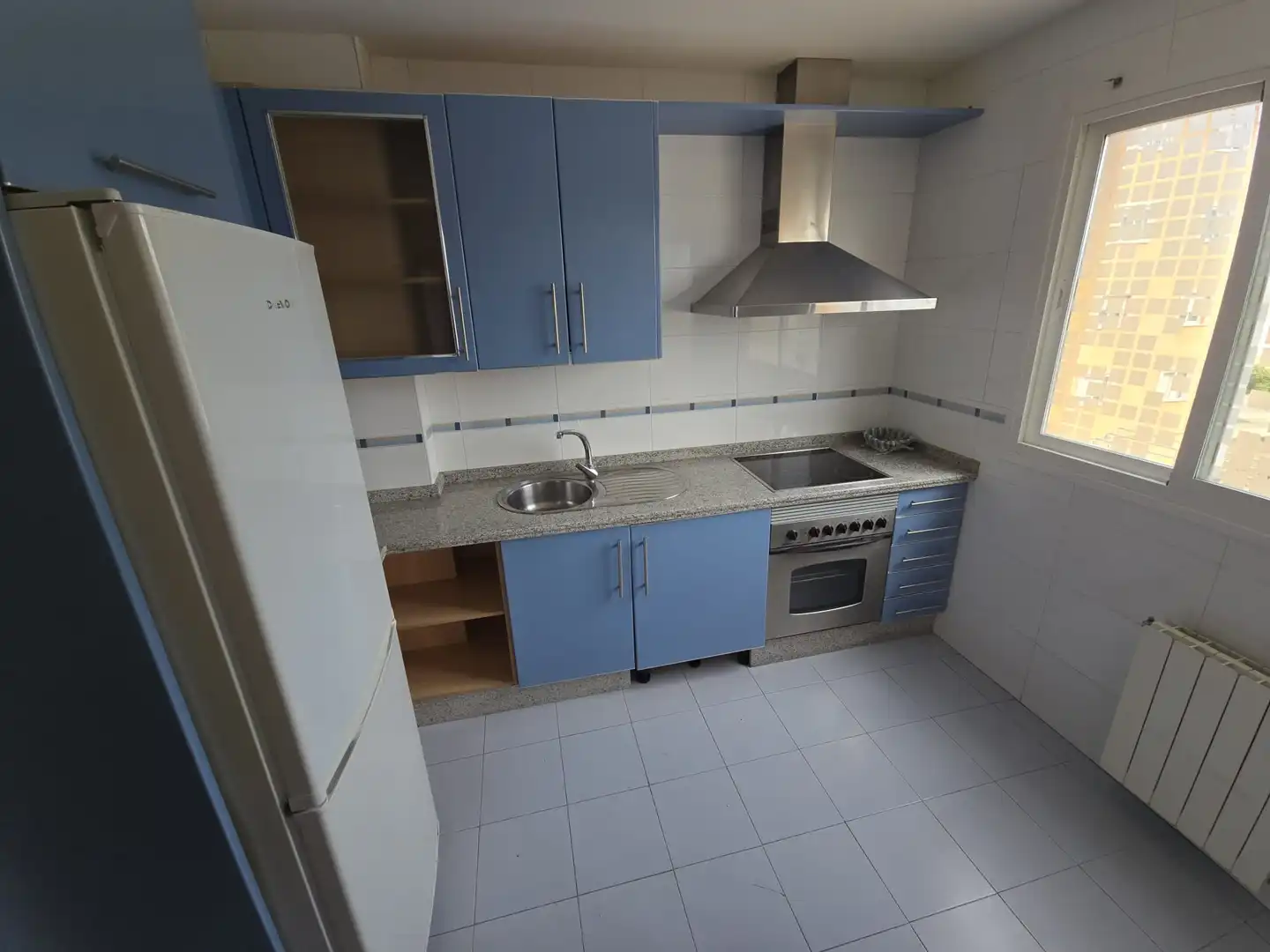 Kitchen of Flat for rent in Cáceres  with Air Conditioner, Heating and Terrace