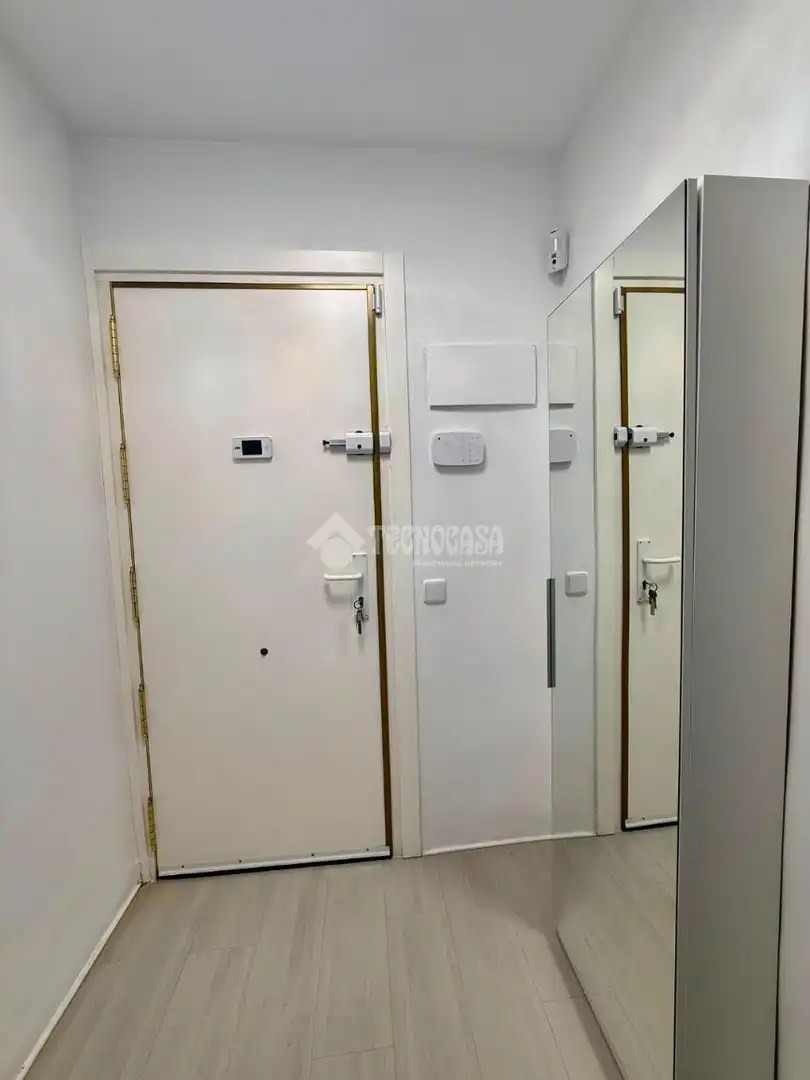 Flat for sale in Madrid  with Air Conditioner, Heating and Storage room
