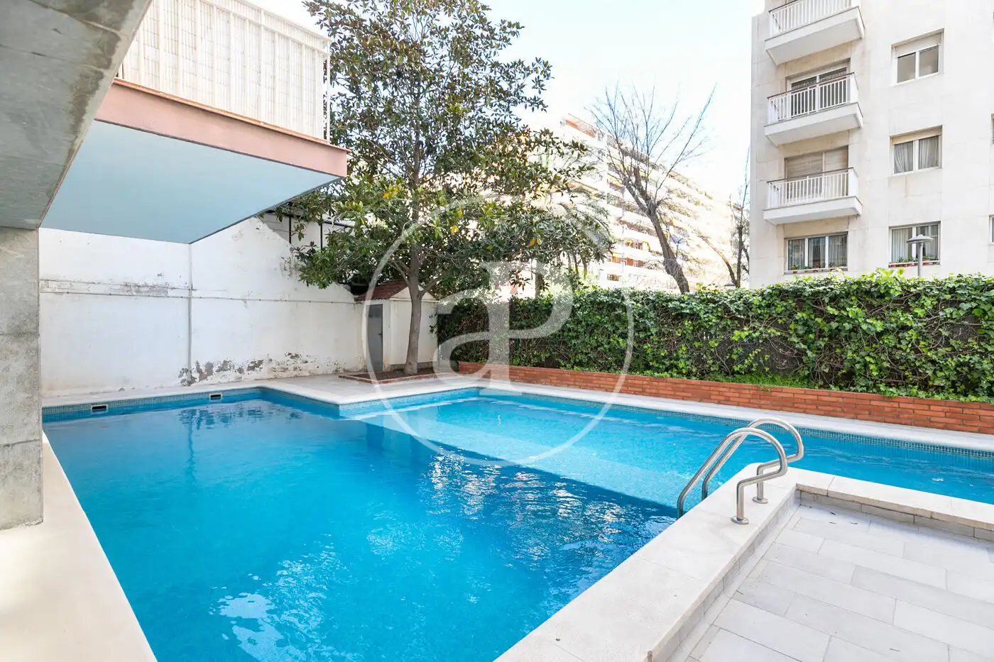 Piscina de Piso en venta en Barcelona con Aire acondicionado, Calefacción y Terraza