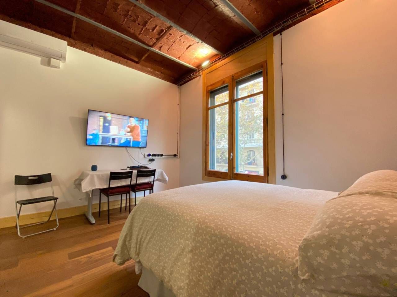 Bedroom of Study for sale in  Barcelona Capital  with Air Conditioner and Parquet flooring