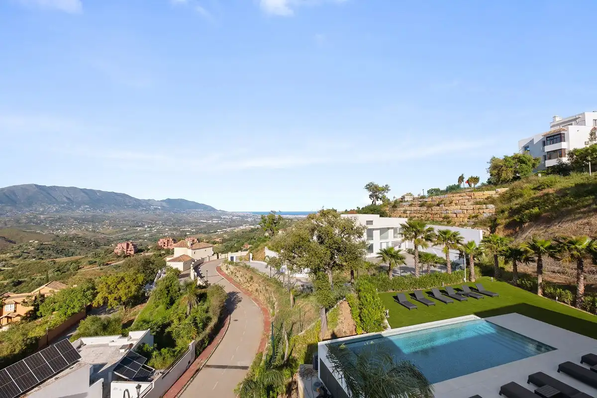 Terrace of Detached homes for sale in Ojén  with Air Conditioner and Terrace