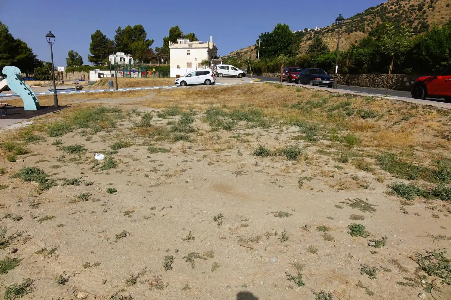 Terreno industrial en venta en Carataunas