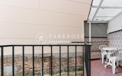 Exterior view of Flat for sale in  Barcelona Capital  with Terrace and Balcony