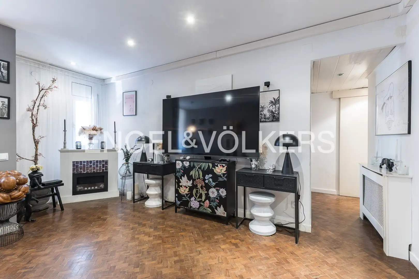 Sala de estar de Piso en venta en L'Hospitalet de Llobregat con Aire acondicionado, Calefacción y Parquet