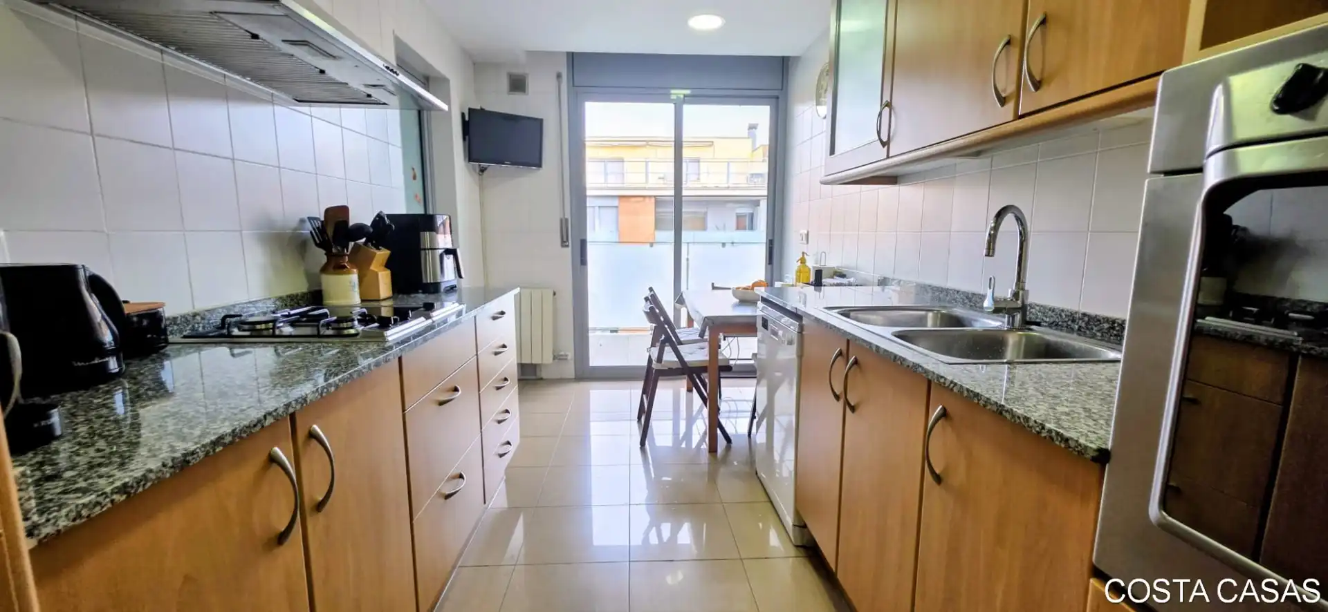 Kitchen of Duplexes for sale in Castelldefels  with Air Conditioner, Heating and Parquet flooring