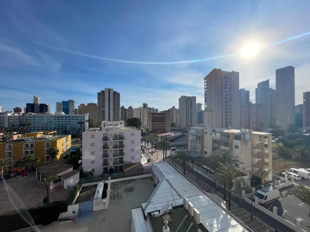 Vista exterior de Apartamento en venta en Benidorm con Aire acondicionado, Calefacción y Jardín privado