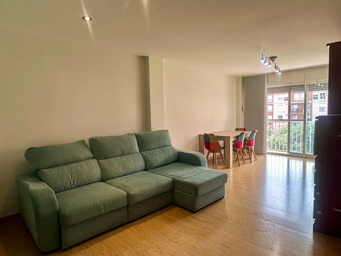 Wohnzimmer von Wohnung zum Verkauf in Castellón de la Plana / Castelló de la Plana mit Klimaanlage, Abstellraum und Balkon