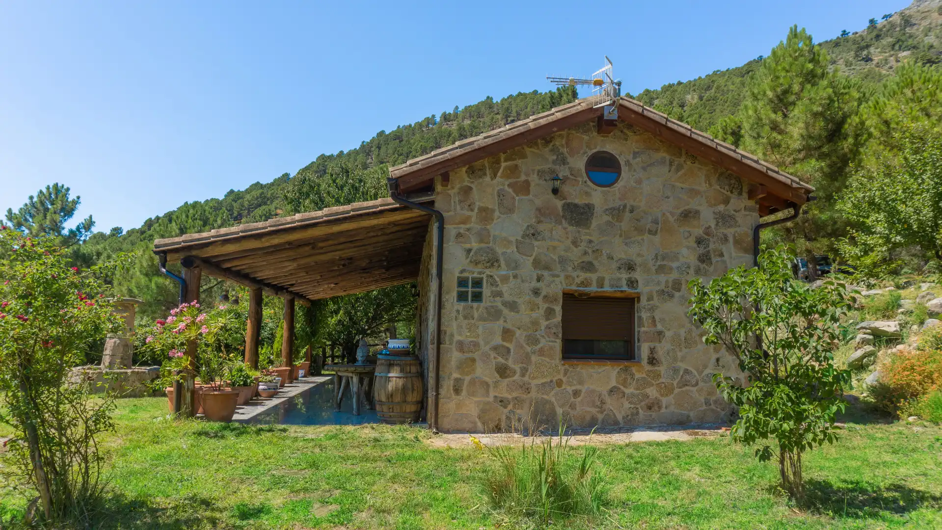 Jardí de Casa o xalet en venda en El Hornillo 