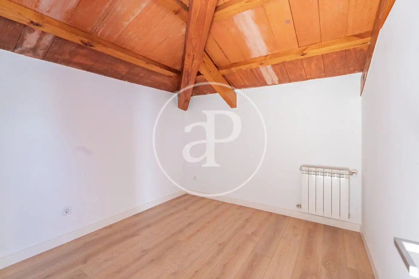 Habitación de Casa o chalet de alquiler en Madrid con Aire acondicionado, Calefacción y Jardín privado