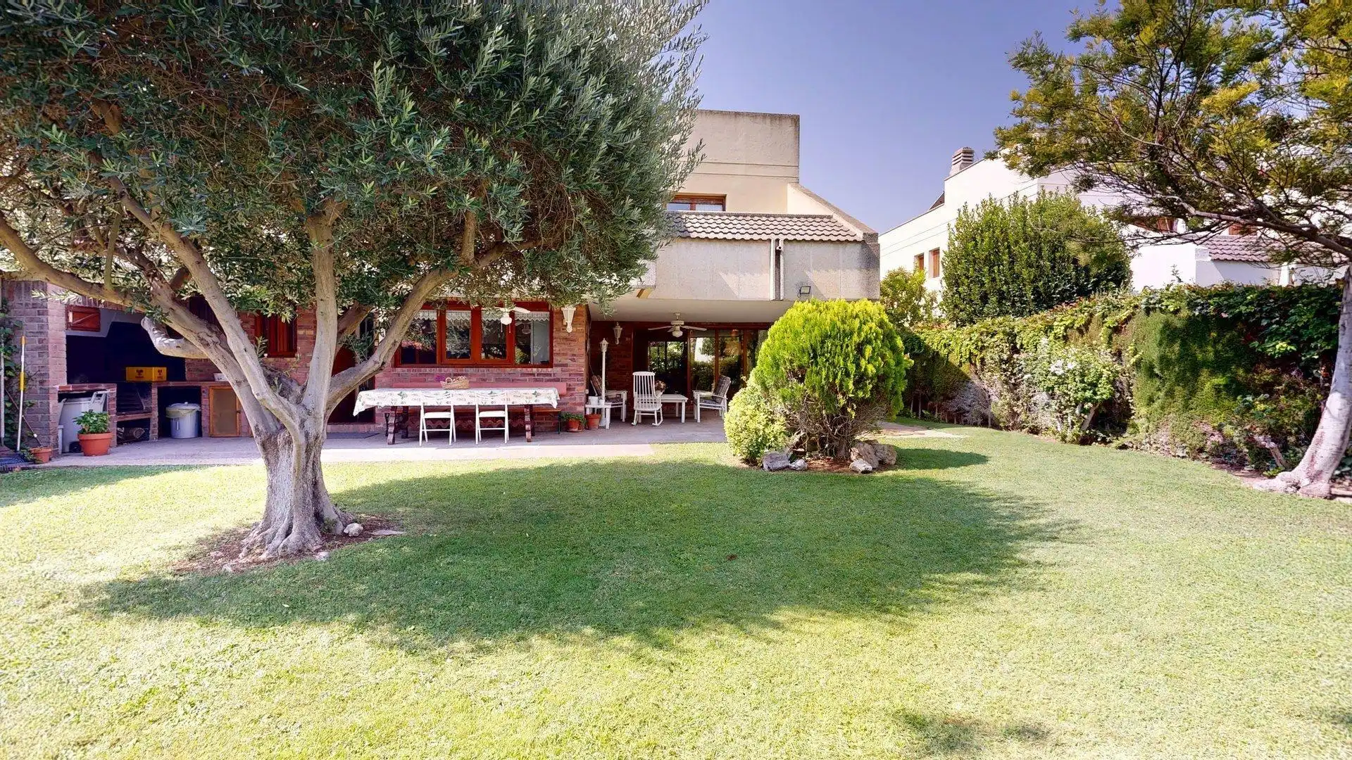 Jardín de Casa o chalet en venta en Zaragoza con Aire acondicionado, Calefacción y Jardín privado