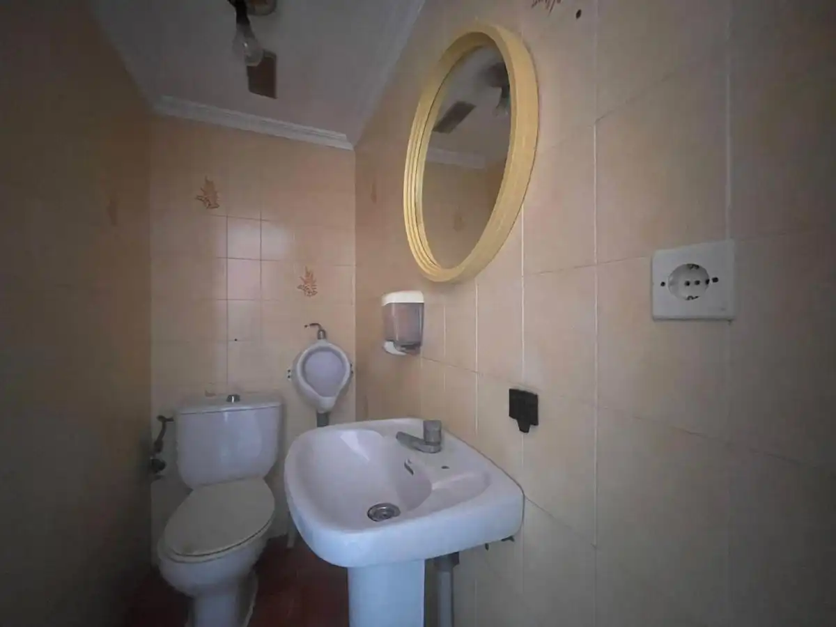Baño de Local de alquiler en Almonte