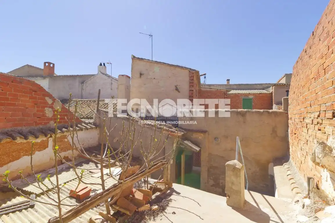 Vista exterior de Casa adosada en venta en Consuegra con Jardín privado