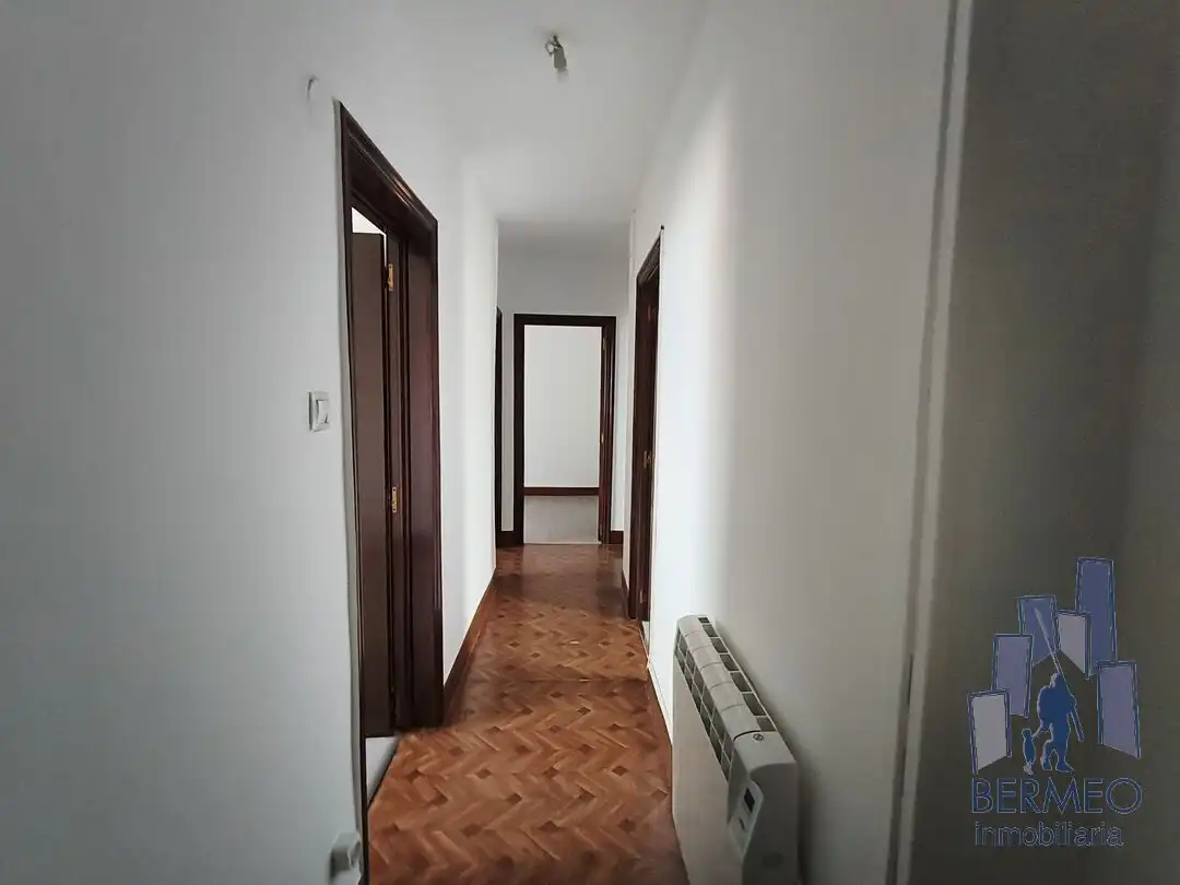 Piso en venta en Bermeo con Calefacción, Trastero y Balcón