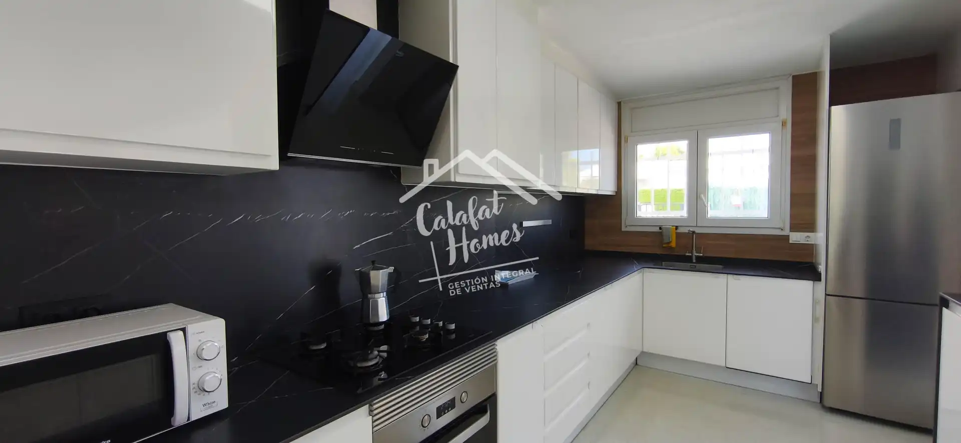 Cuina de Casa o xalet en venda en L'Ametlla de Mar  amb Aire condicionat, Calefacció i Jardí privat