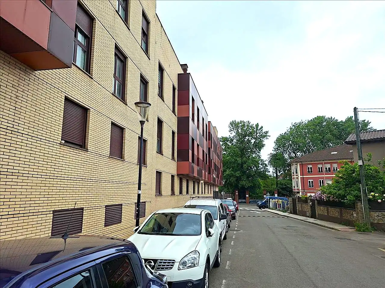 Außenansicht von Geschaftsraum zum Verkauf in Gijón 