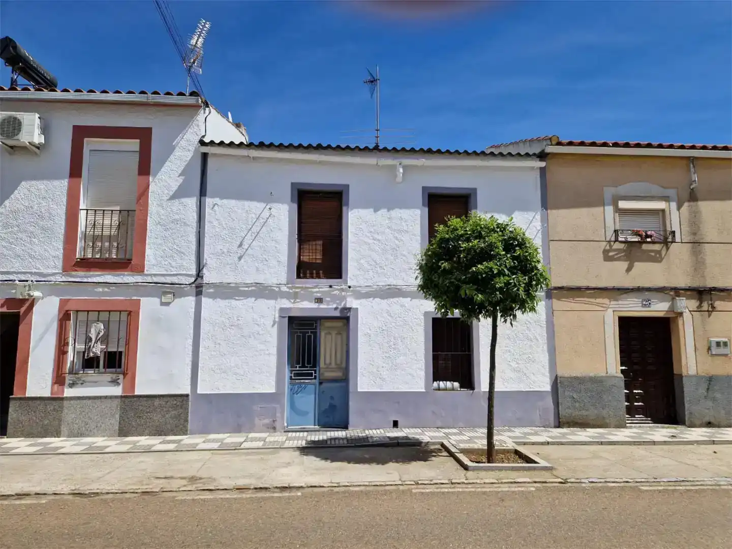 Vista exterior de Casa adosada en venda en Valle de Santa Ana