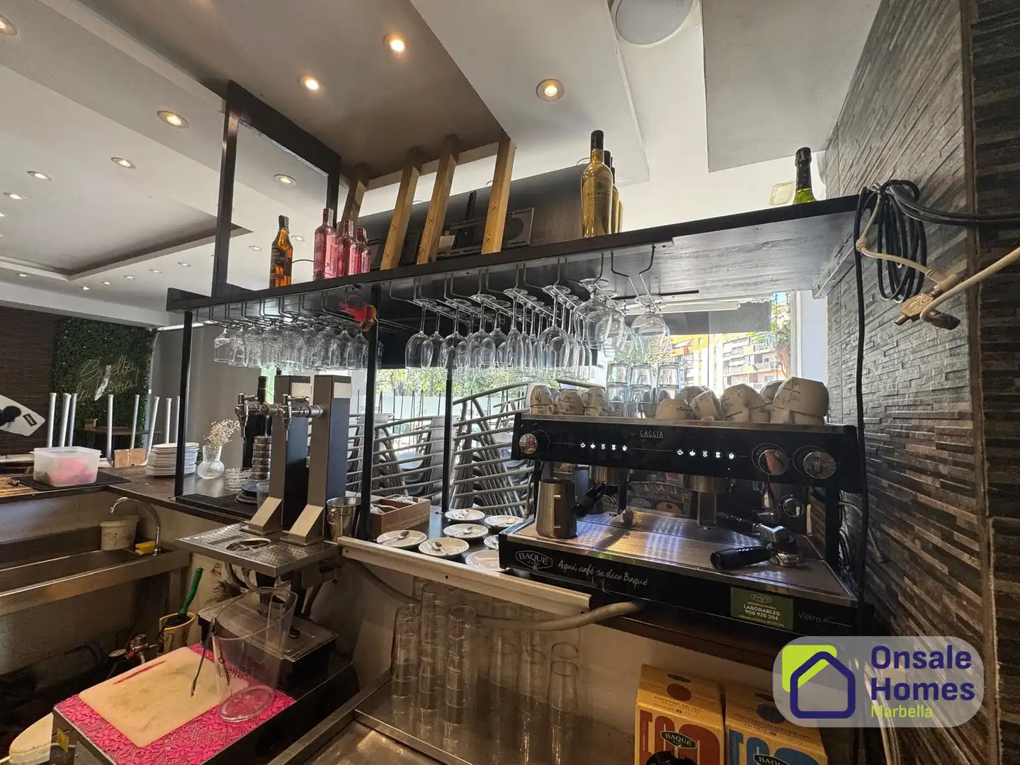Local comercial en traspàs a Avenida Arias de Velasco, imagen 8