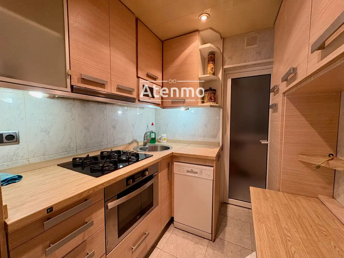 Kitchen of Flat for sale in Barcelona  with Air Conditioner and Heating