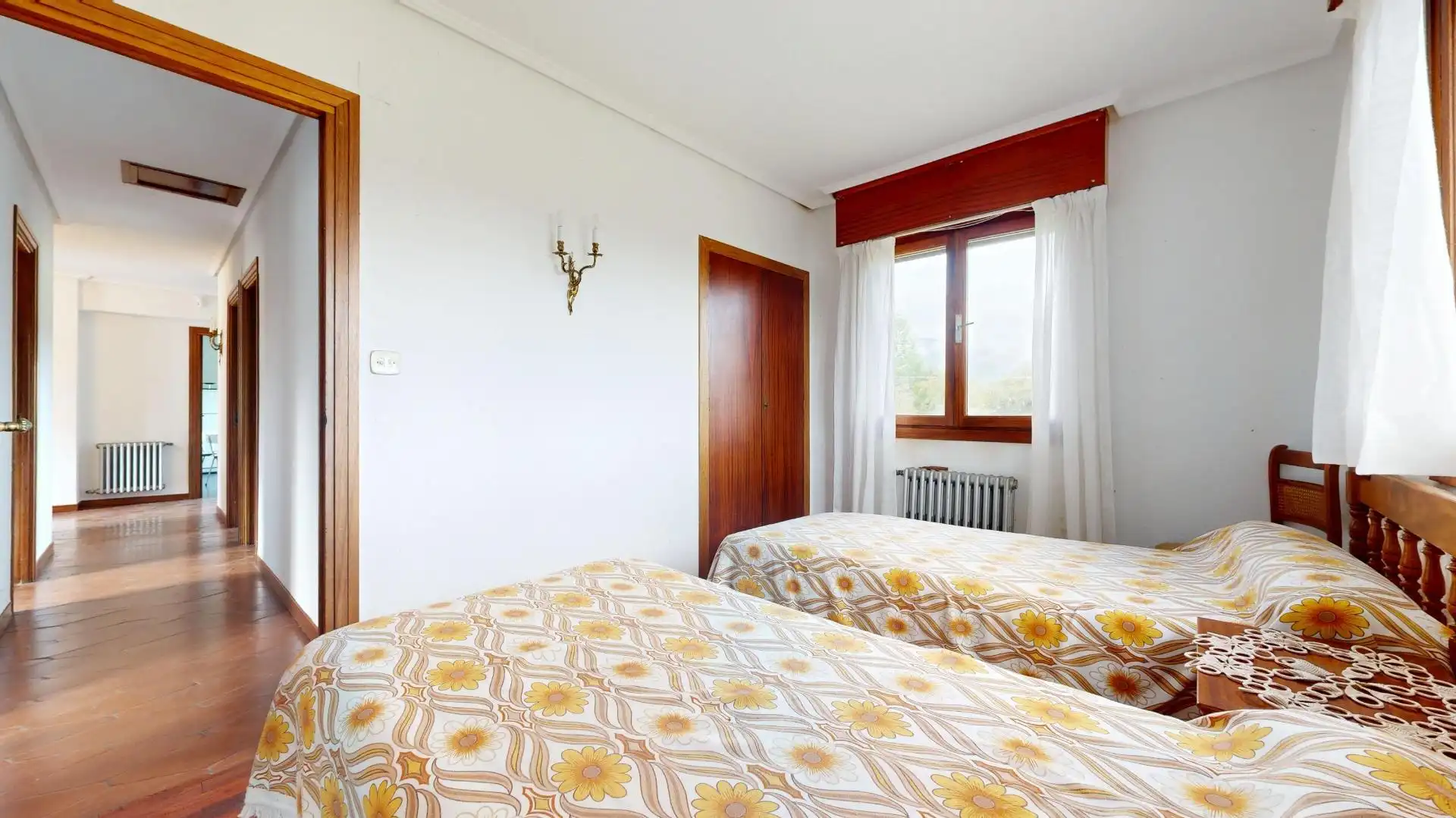 Dormitori de Casa o xalet en venda en Valle de Mena amb Calefacció, Jardí privat i Terrassa