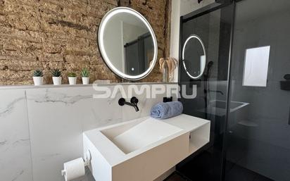 Bathroom of Flat for sale in Vitoria - Gasteiz  with Heating, Furnished and Balcony