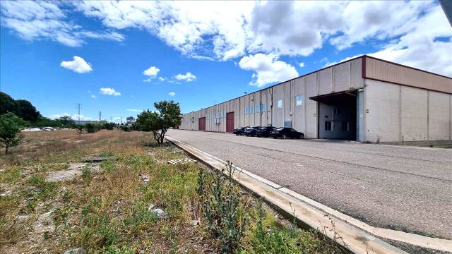 Nave industrial en Venta en 62/1-2 en Venta del Olivar